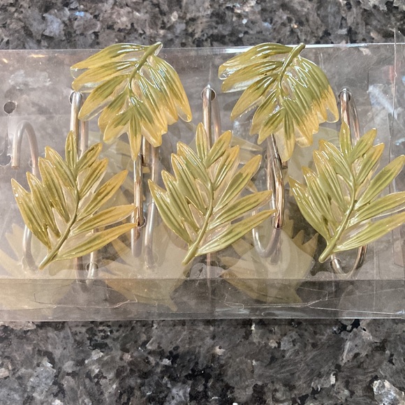 ⚜️Designables Jungle Palm Leaf Shower Hooks Set! - Picture 5 of 7